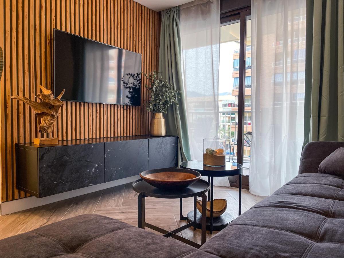 Luxury Family Holiday Homes - Sol Playa Fuengirola Ngoại thất bức ảnh